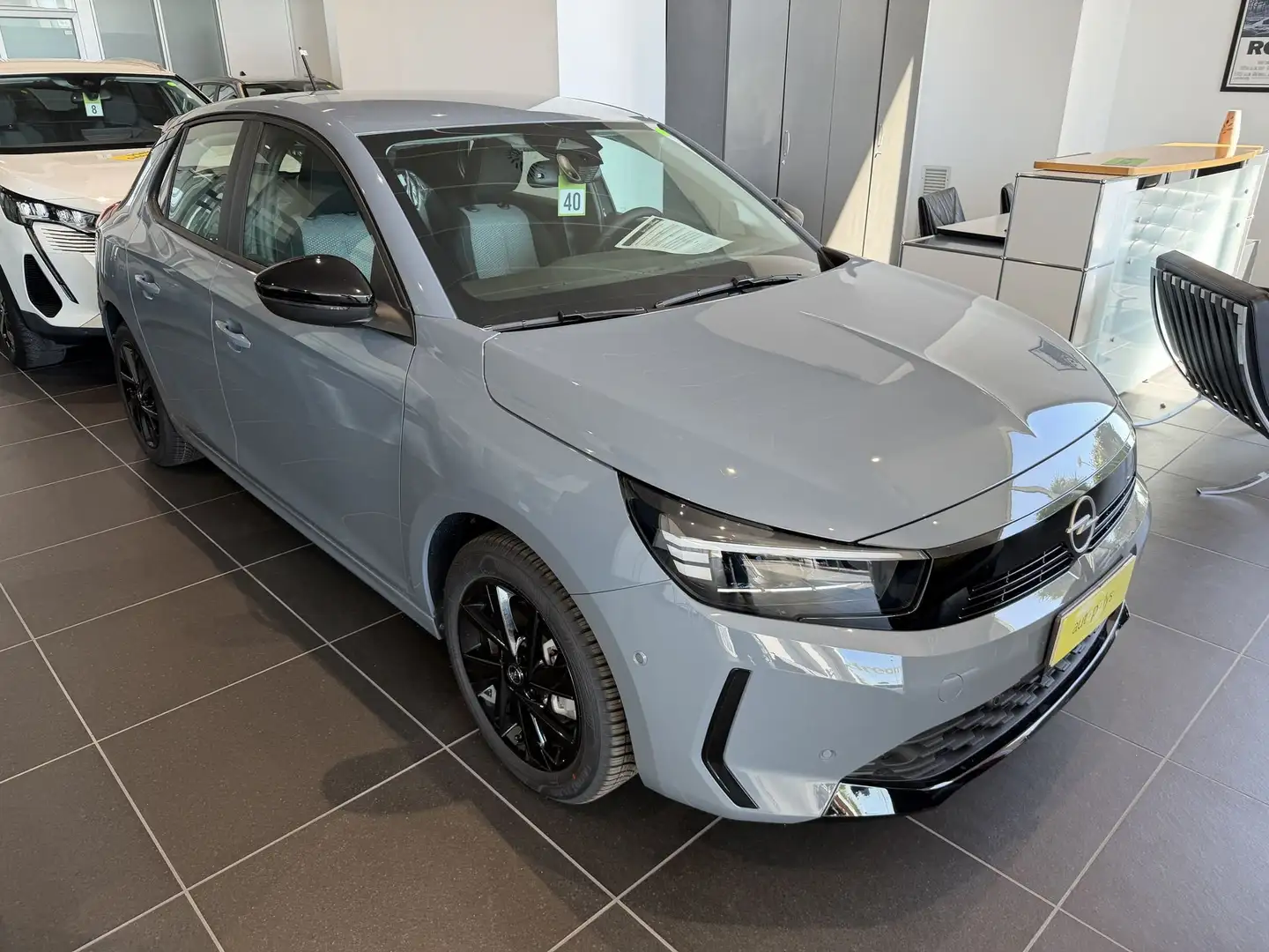 Opel Corsa Corsa Hybrid 110 CV aut. YES Grau - 2