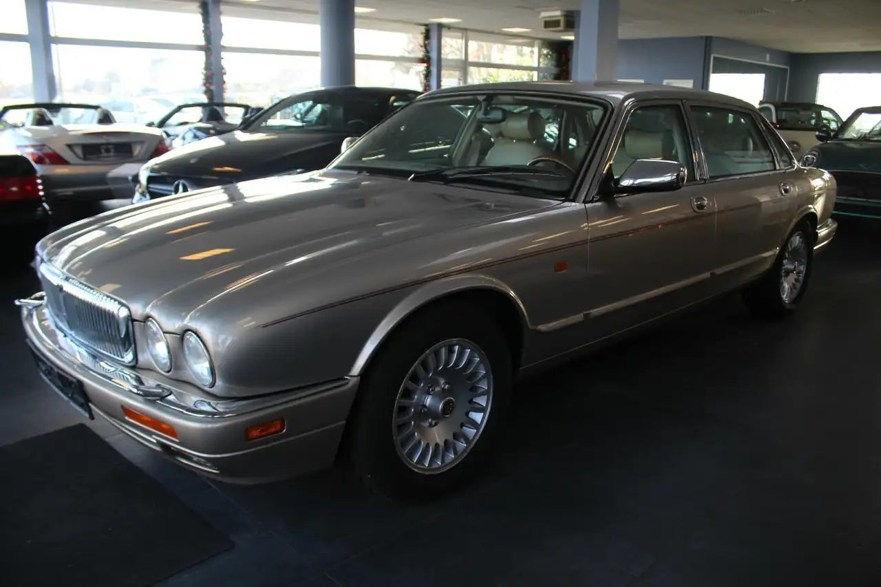 Jaguar XJ 4.0 Lang Automatik - Leder - Schiebedach -, foto 3