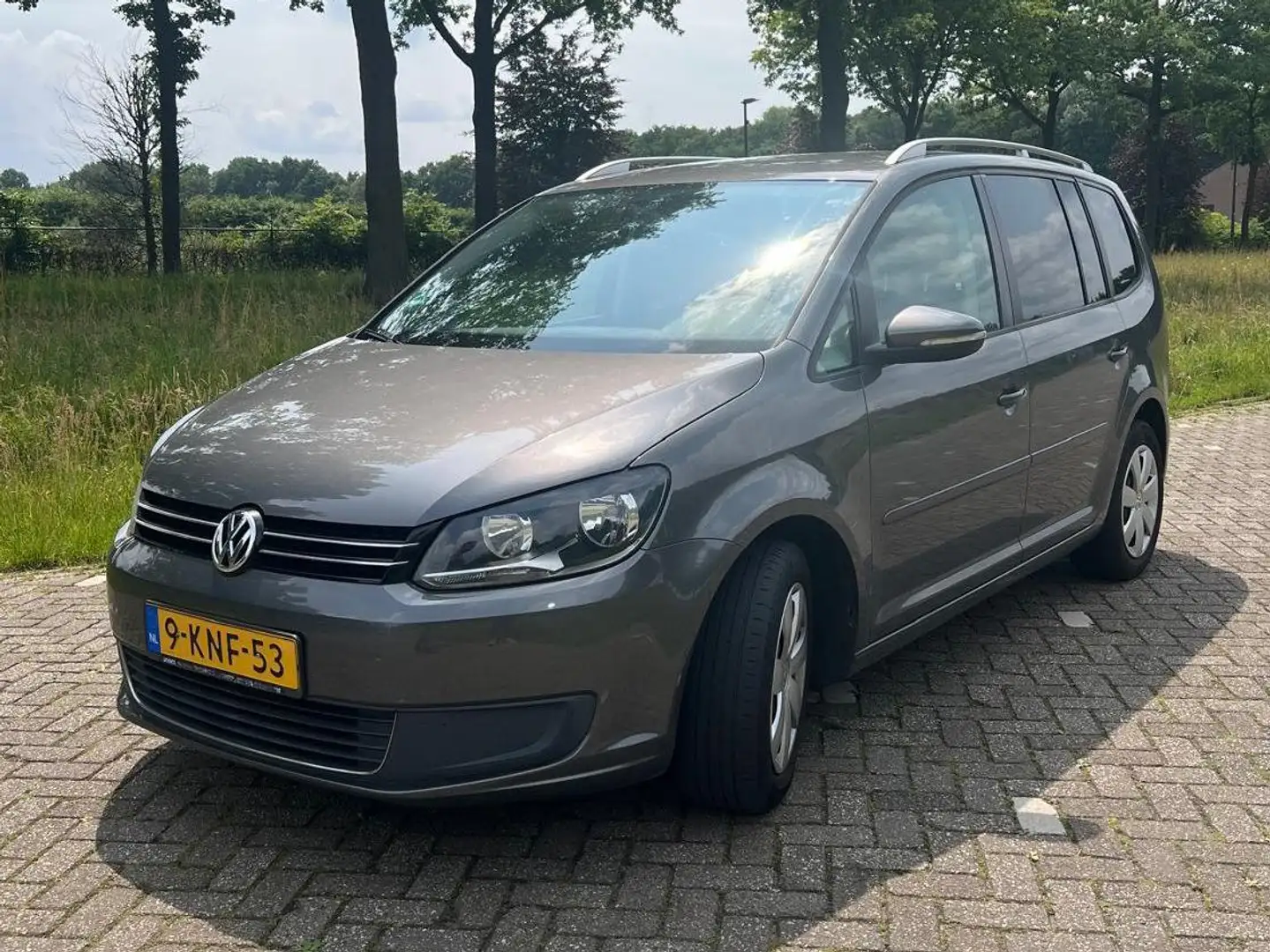 Volkswagen Touran Touran 1.4 TSI Comfortline Grijs - 2