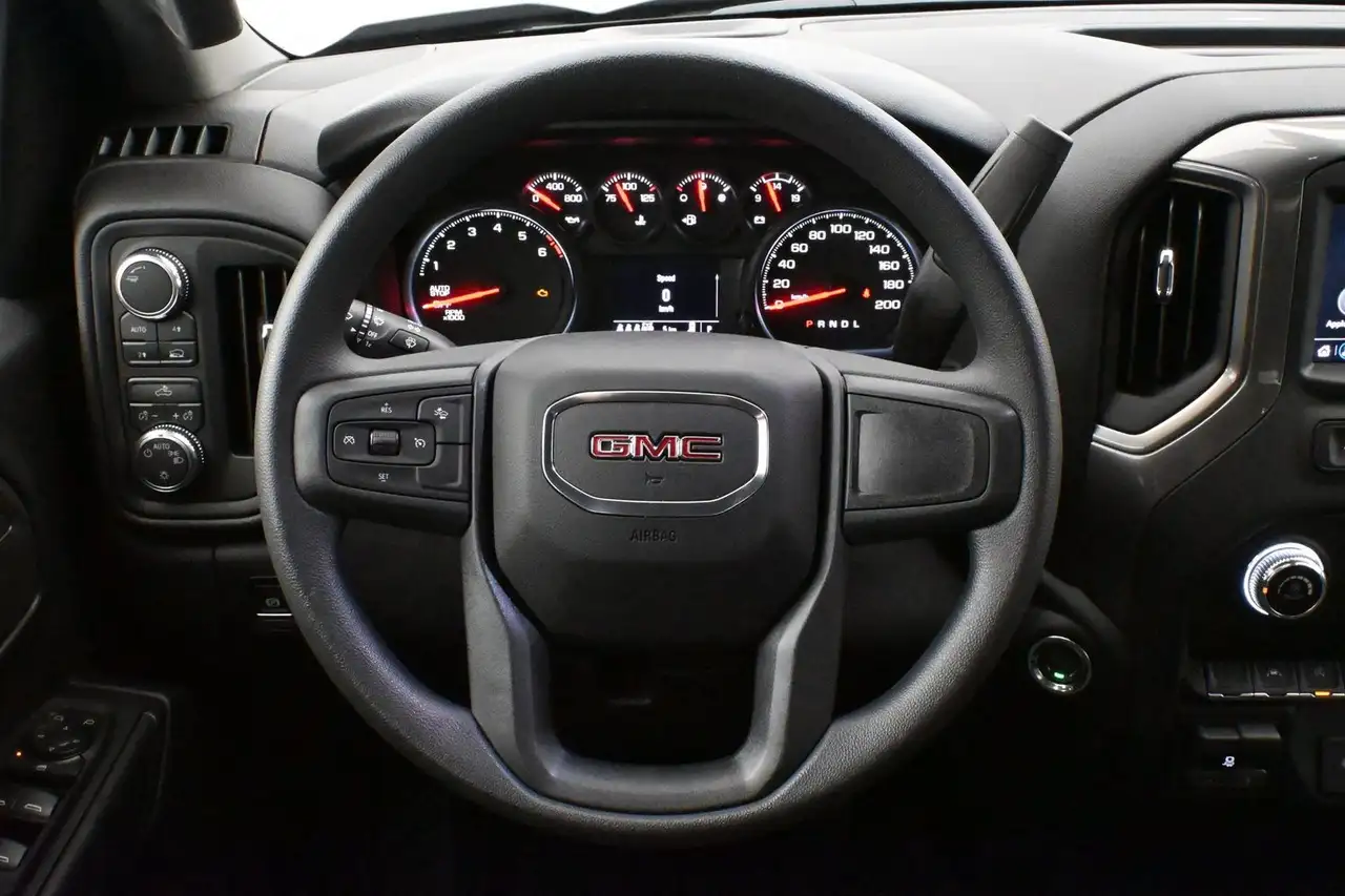 GMC Sierra 1500 снимка GMC Sierra 1500