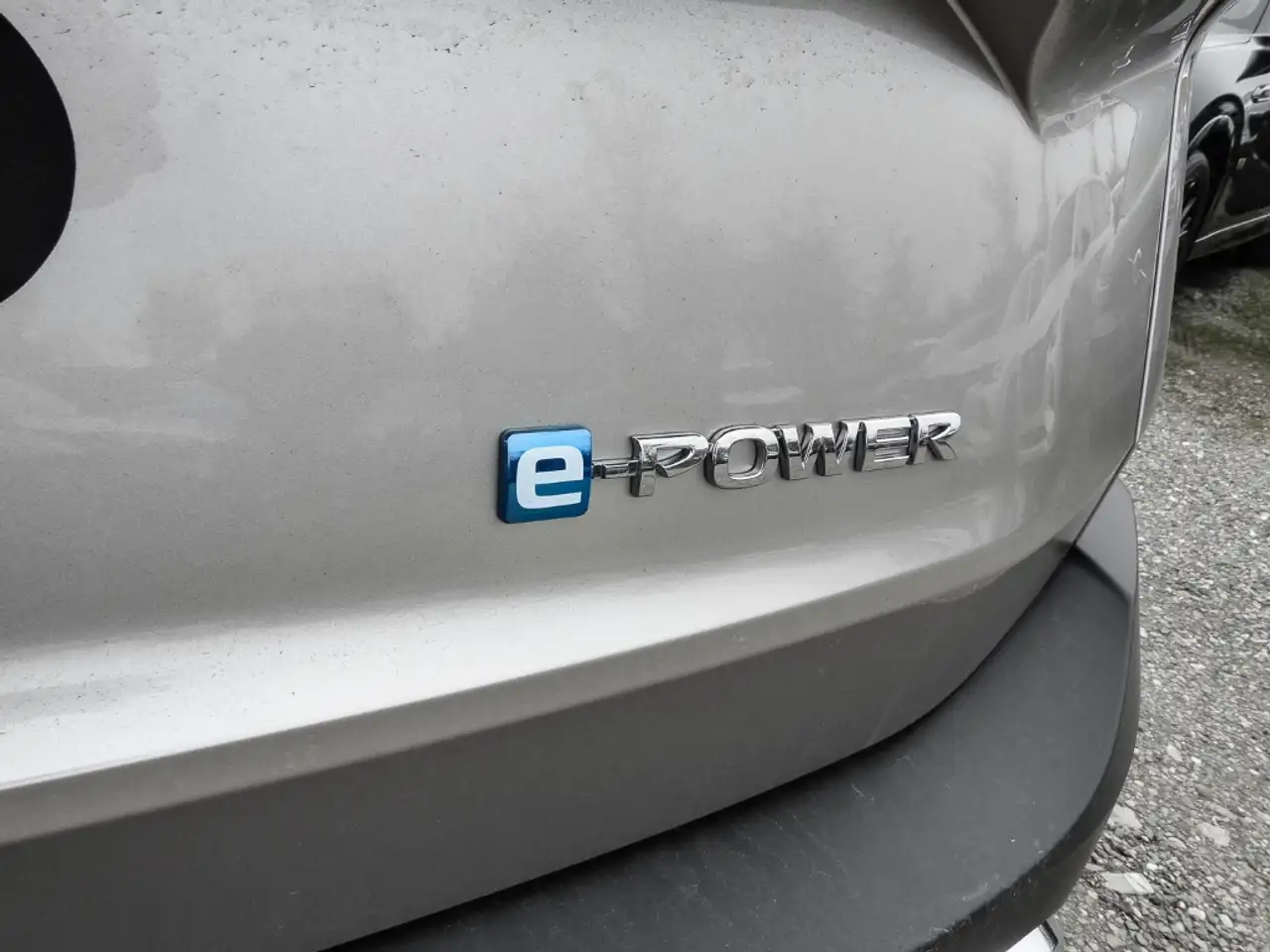 Nissan X-Trail Tekna+ 1.5 VC-T e-POWER e-4ORCE 213PS 4x4 7-Sitzer 18