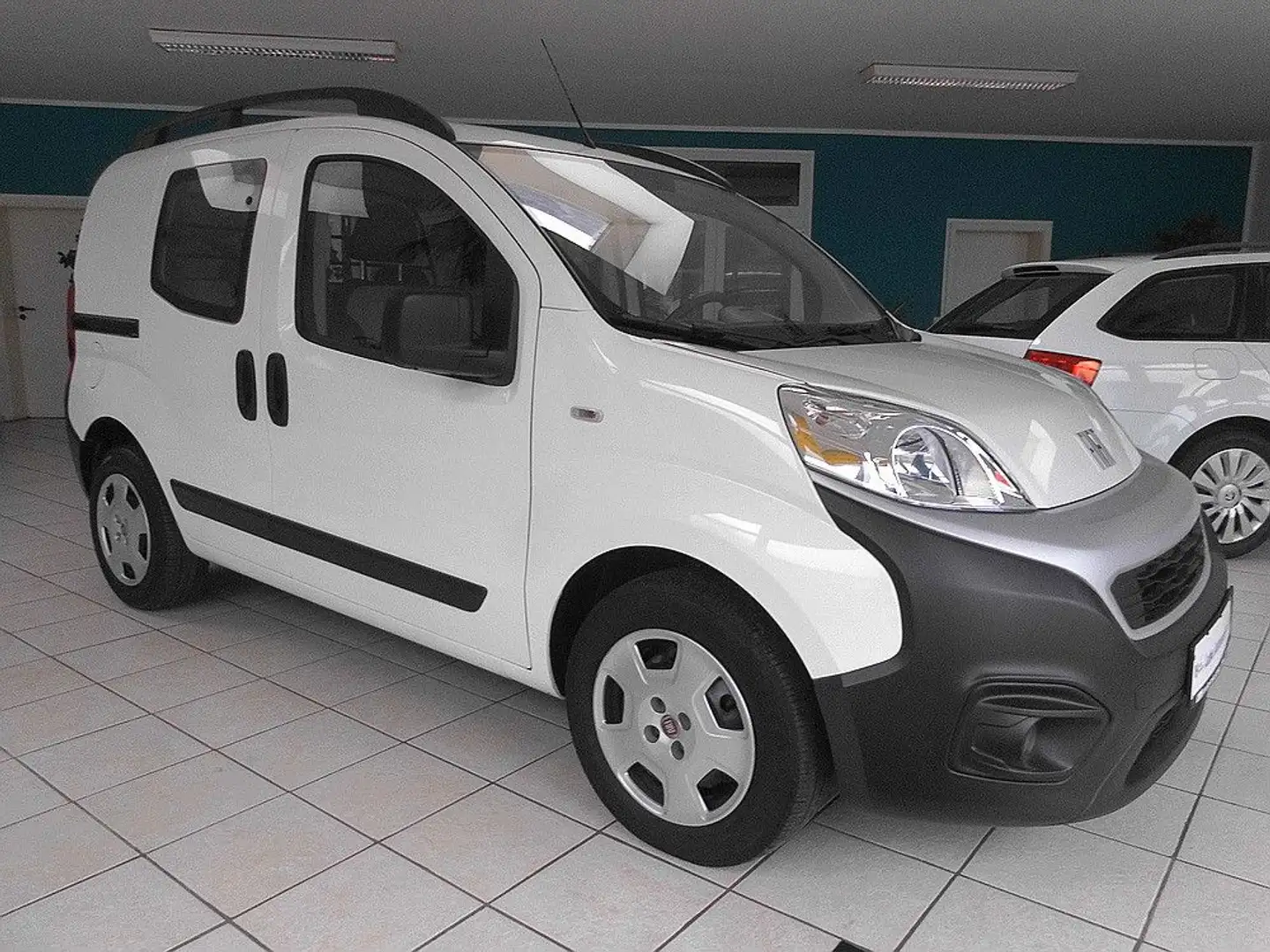 Fiat Fiorino SX Kombi 4-Sitzer PDC/Shzg. Orig. 29tkm. Weiß - 2