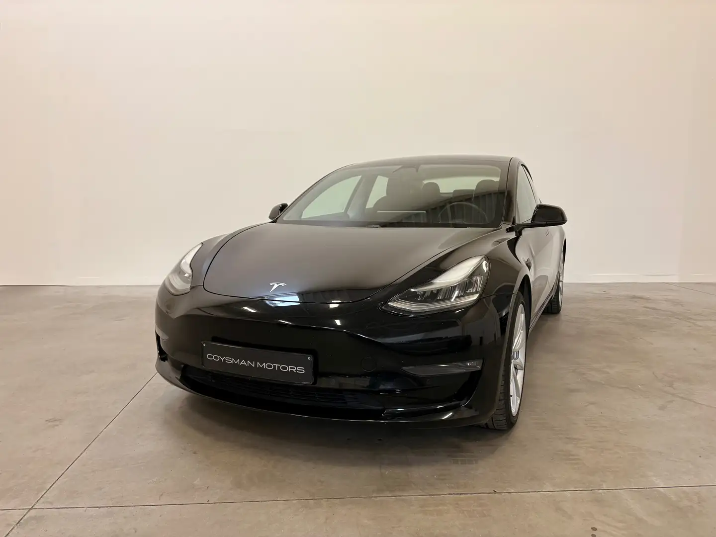 Tesla Model 3 Dual Motor/Long Range/AWD Schwarz - 2