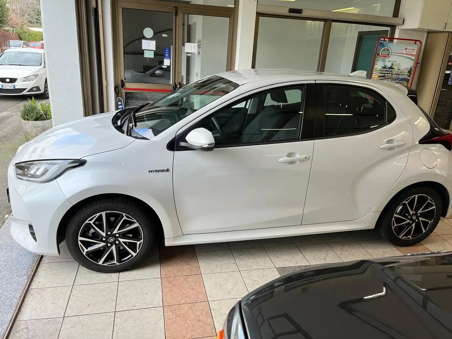 Toyota Yaris Yaris 1.5h Trend ADATTA AI NEOPATENTATI Blanco - 2