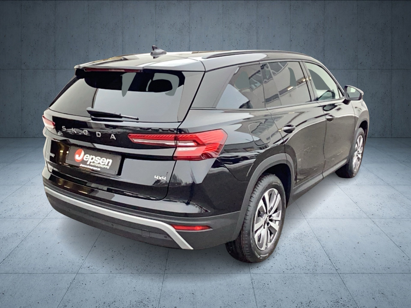 Skoda Kodiaq Selection 2.0l TDI DSG 4x4 NAVI/AHK/SHZ — photo 5