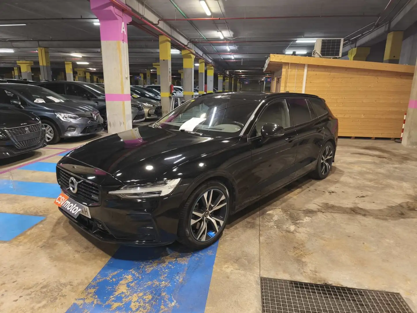 Volvo V60 D4 R-Design Negro - 2