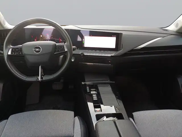 Opel Astra view 10