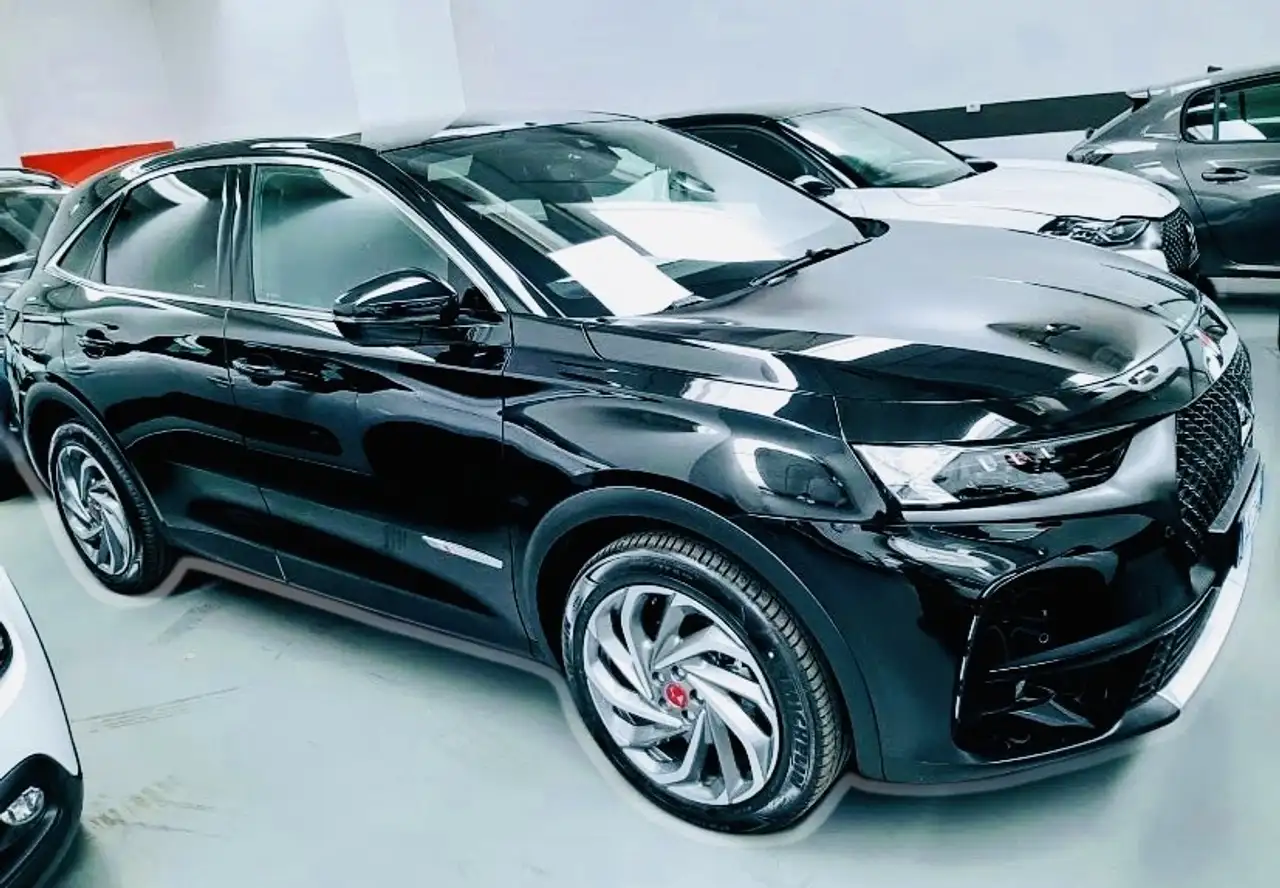 DS Automobiles DS 7 Crossback DS7 2.0 bluehdi Business 180cv auto — photo 1 of 9