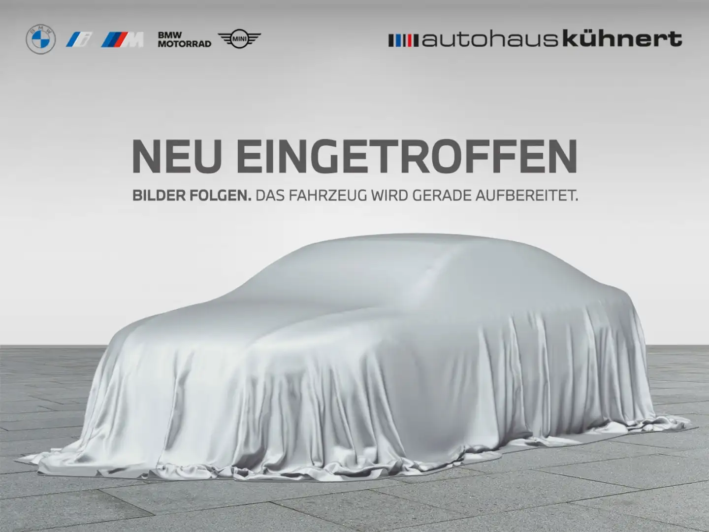 BMW 318 i Touring LED SpurAss Navi AUT PDC KeyLess Zwart - 1