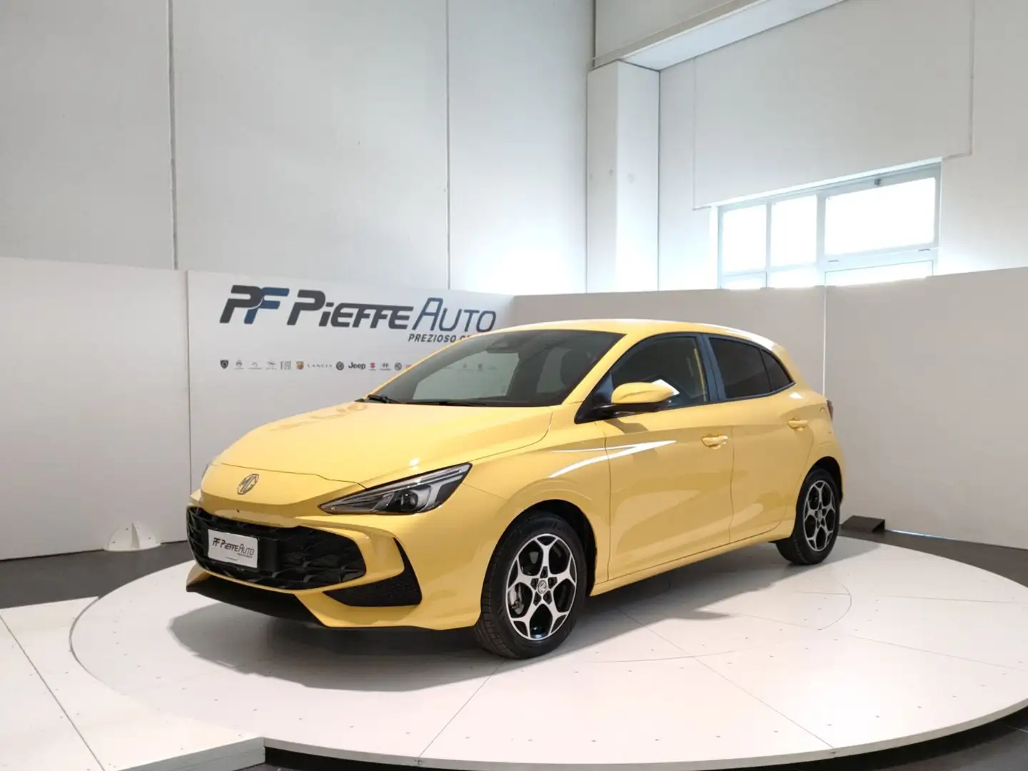 MG MG3 3 Hybrid+ LUXURY Morning Yellow Gelb - 1