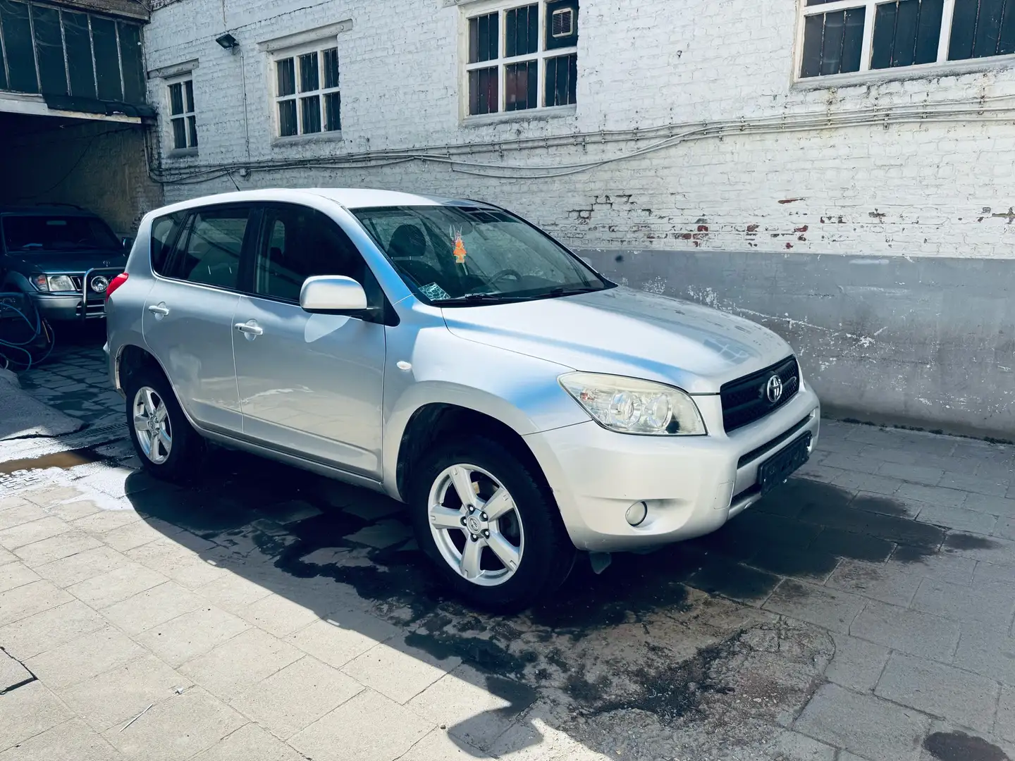Toyota RAV 4 2.0 4x4 Automatik Sol - 2