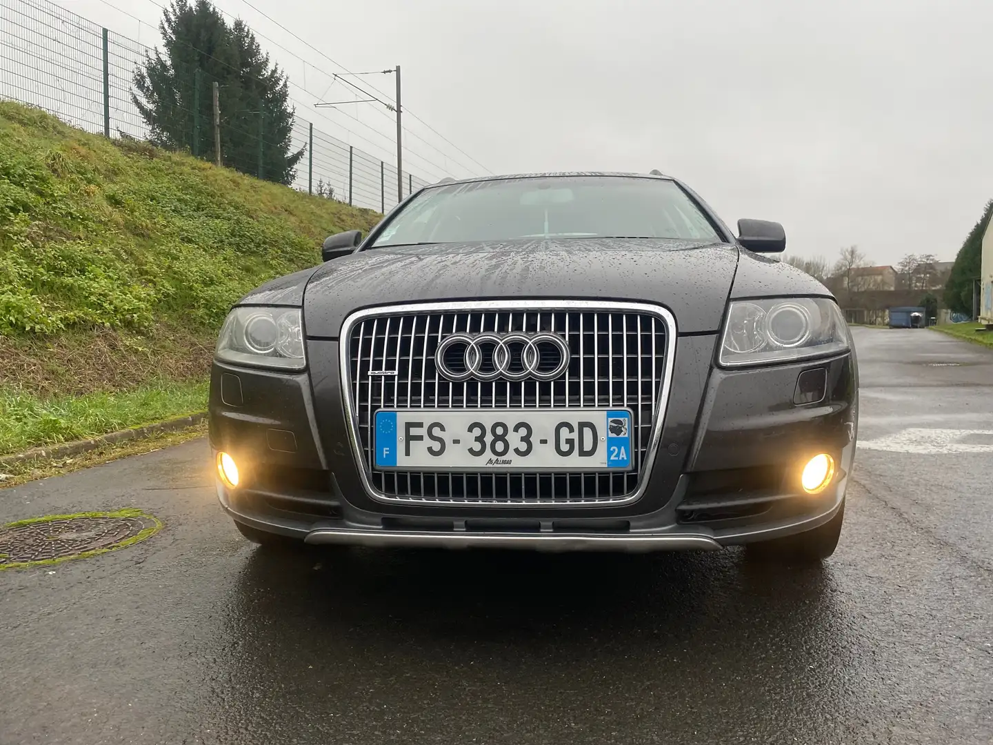 Audi A6 allroad Quattro 2.7 V6 TDI 180 Ambition Luxe Tiptronic A Gris - 1