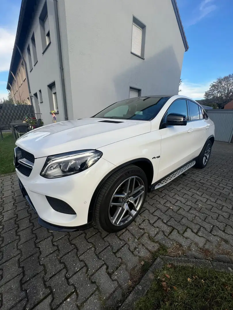 Mercedes-Benz GLE 350 d Coupe 4Matic 9G-TRONIC AMG Line Weiß - 2