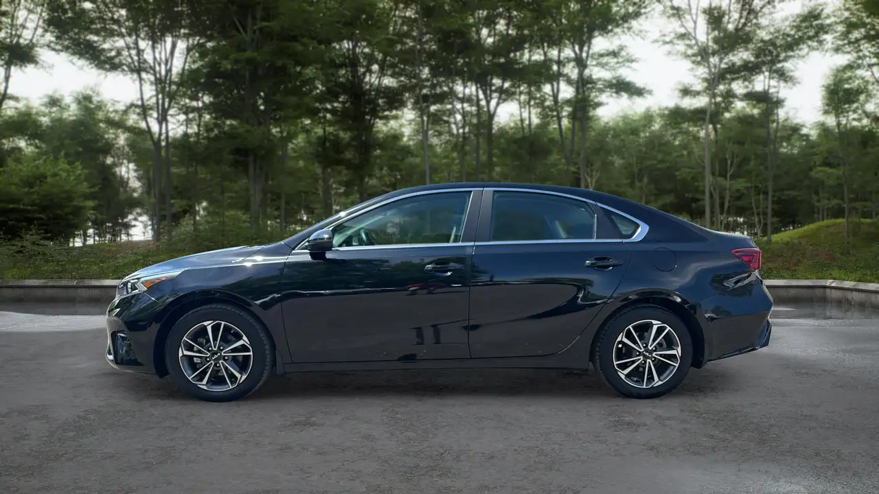Kia Forte снимка Kia Forte