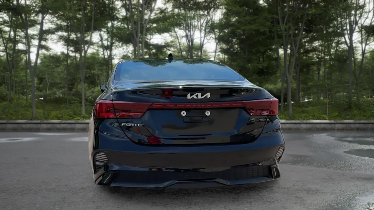 Kia Forte снимка Kia Forte