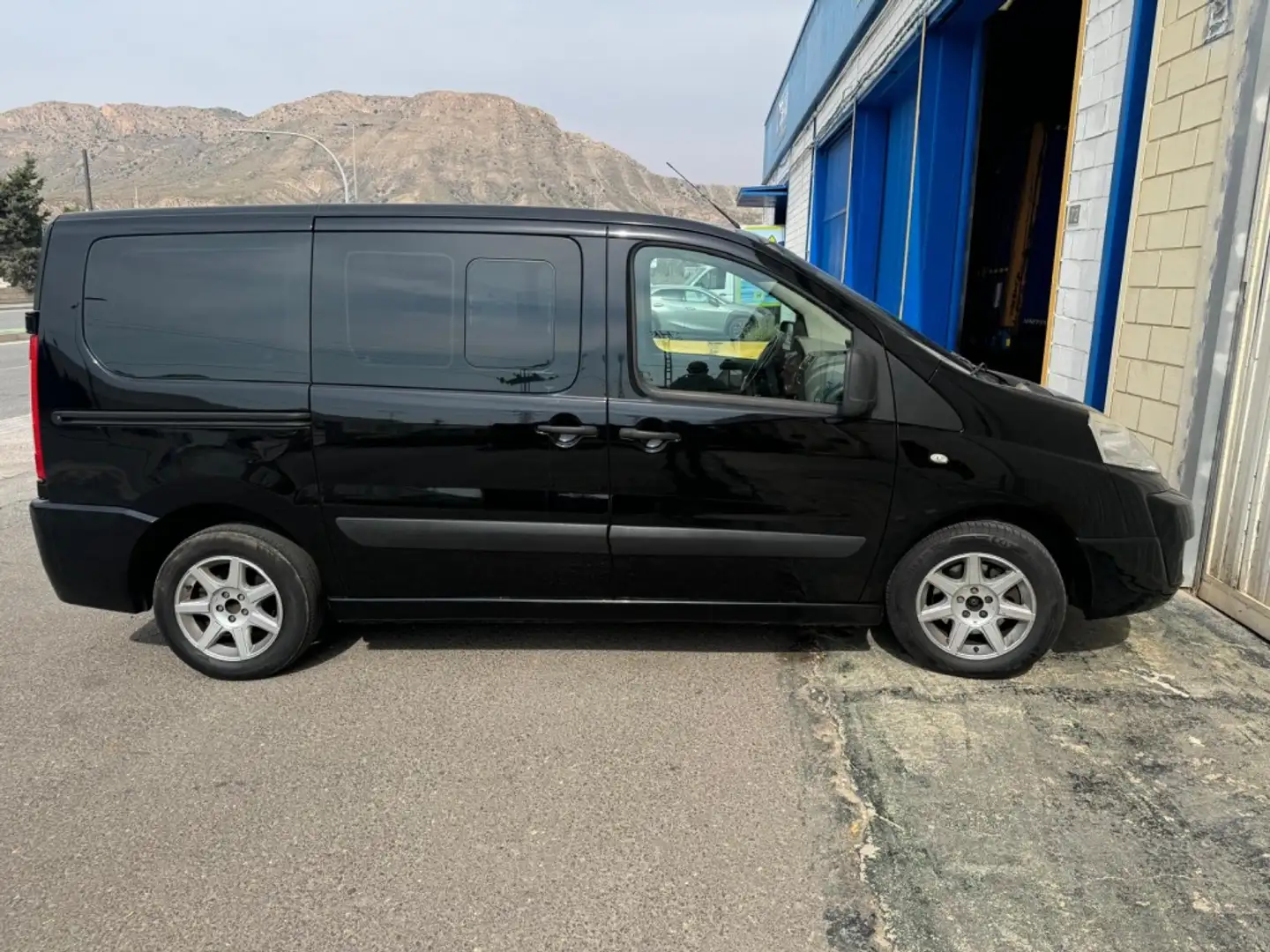 Citroen Jumpy Atlante HDI Millenium L 160 Negro - 1