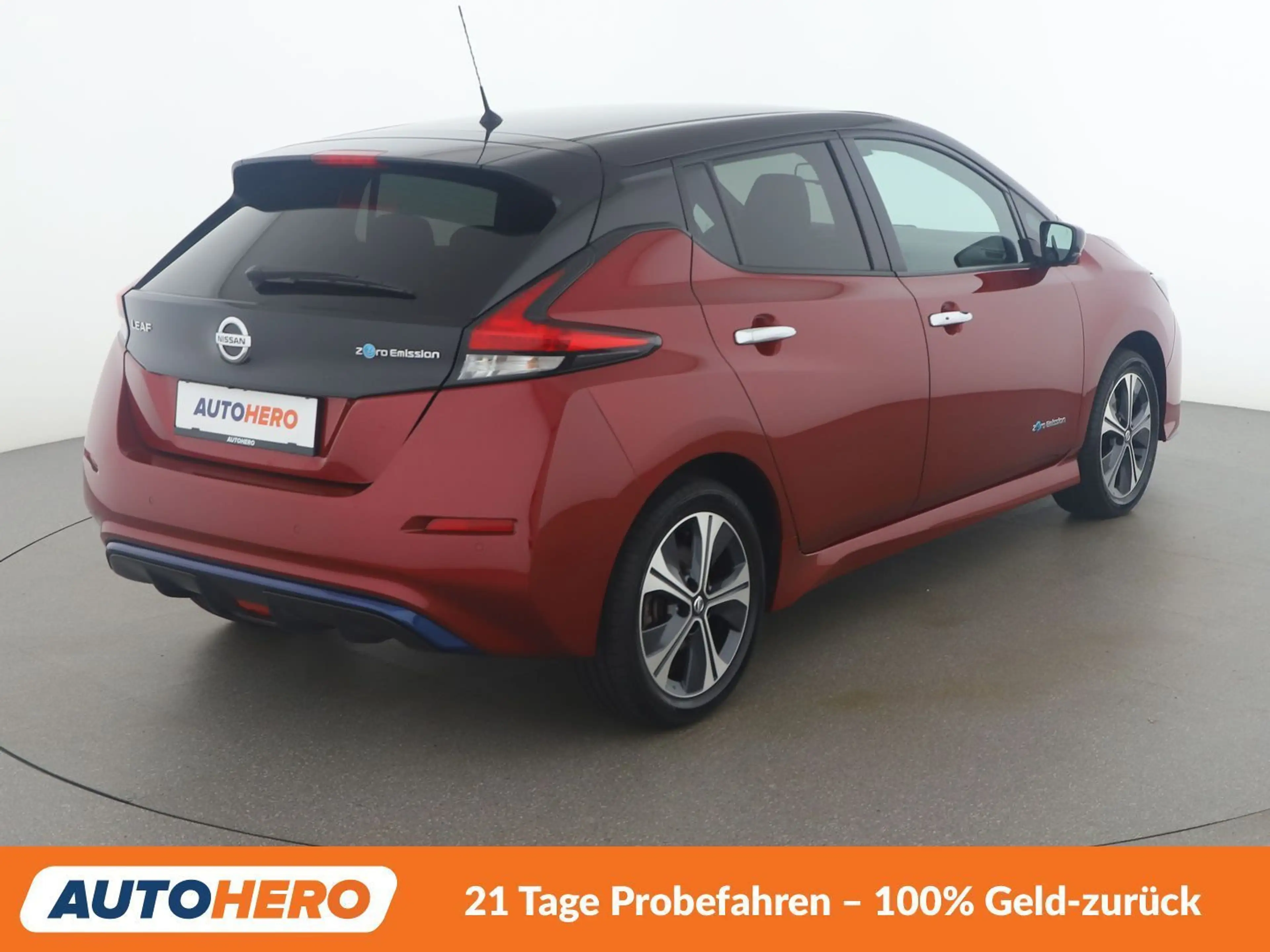 Nissan Leaf electric drive 160 kW e+ Tekna — photo 6