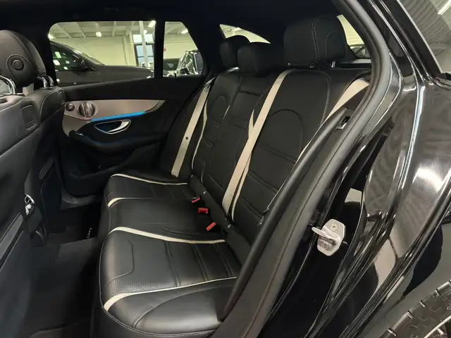 Mercedes-Benz C-Class view 15