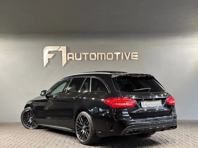 Mercedes-Benz C-Class view 9