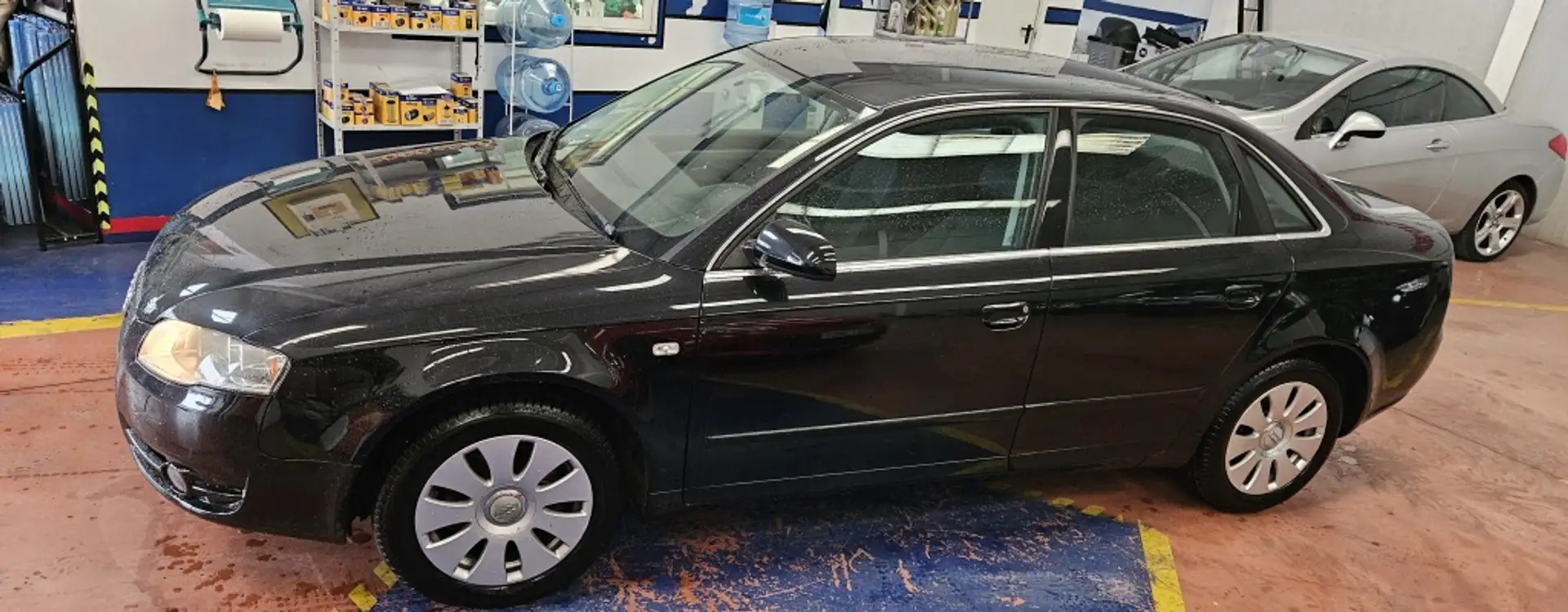 Audi A4 2.0TDI Negro - 1