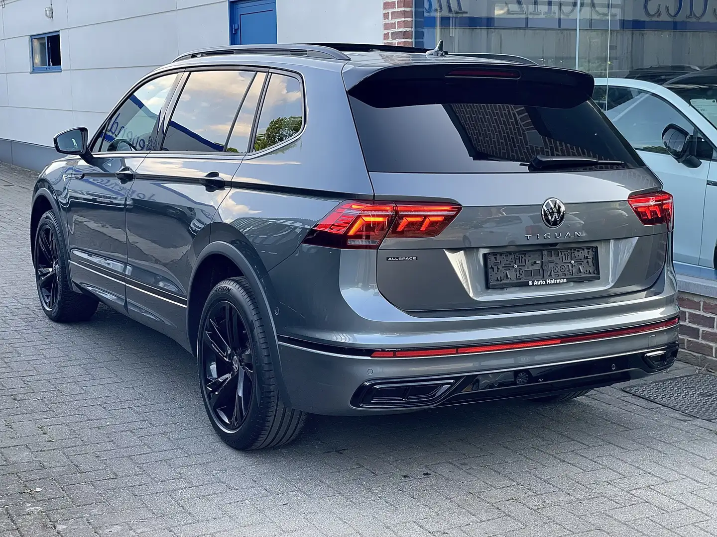 Volkswagen Tiguan Allspace 7pl. 1.5 TSI DSG-7 3x R-LINE ÉDITION FULL OPTIONS Gris - 2