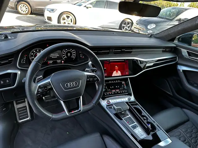 Audi RS6 view 12