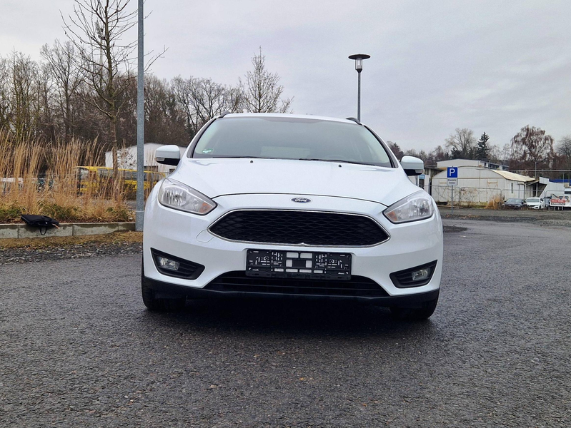Ford Focus Business/Zahnriemen Neu/Automatik/Navi/PDC/Euro6/Finanzierung ab 6,99%/ — photo 2