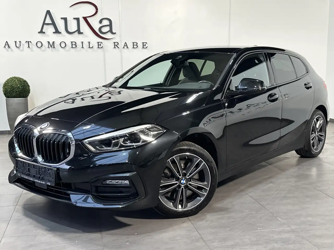 BMW 120 Sport-Line NAV+LED+H&K+PARKASSIST+KAM+17ZO 2