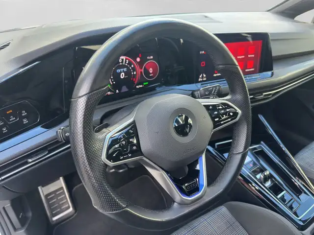 Volkswagen Golf view 9