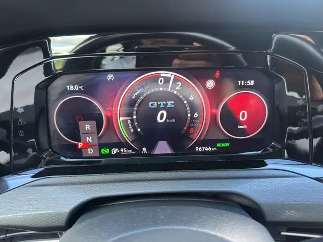 Volkswagen Golf view 10