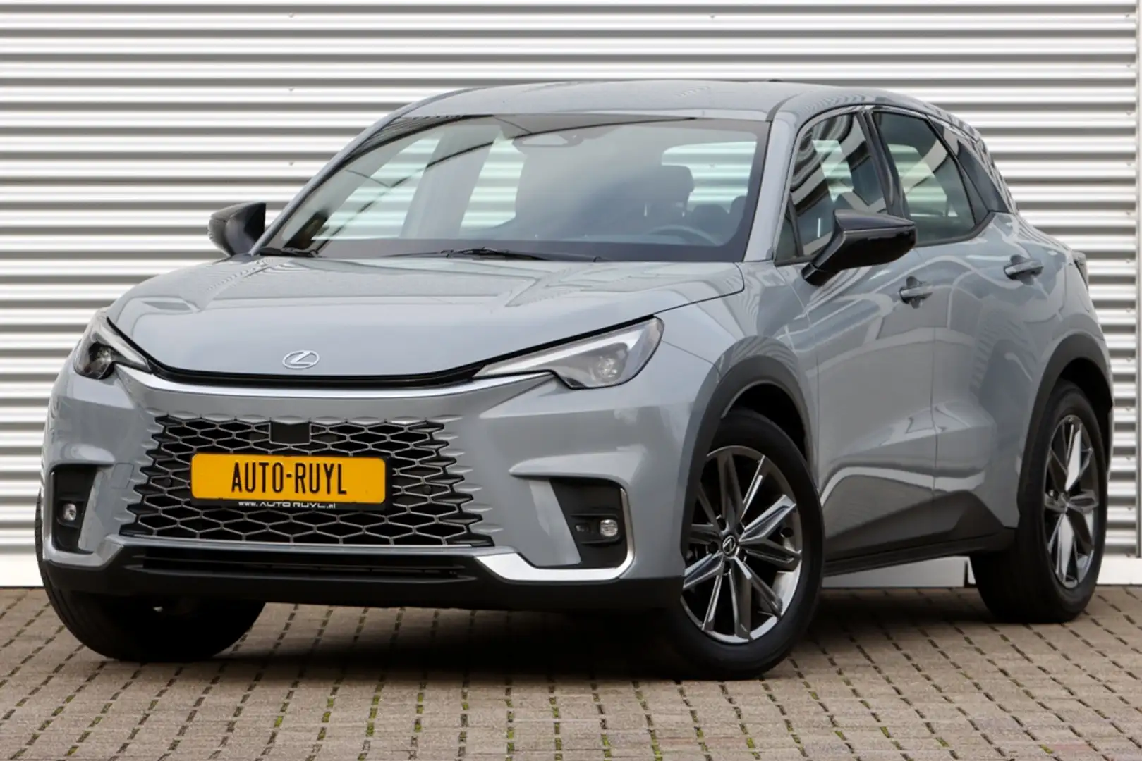 Lexus LBX Relax 2WD Tech Pack / Leder Grijs - 1