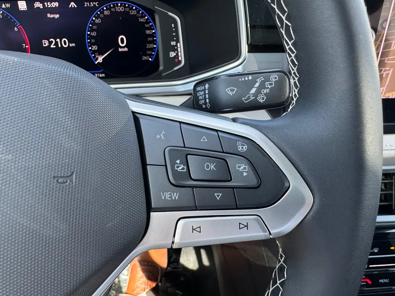 Volkswagen Taos снимка Volkswagen Taos