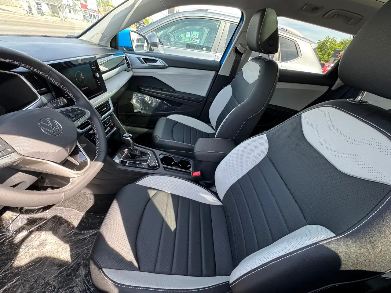Volkswagen Taos снимка Volkswagen Taos