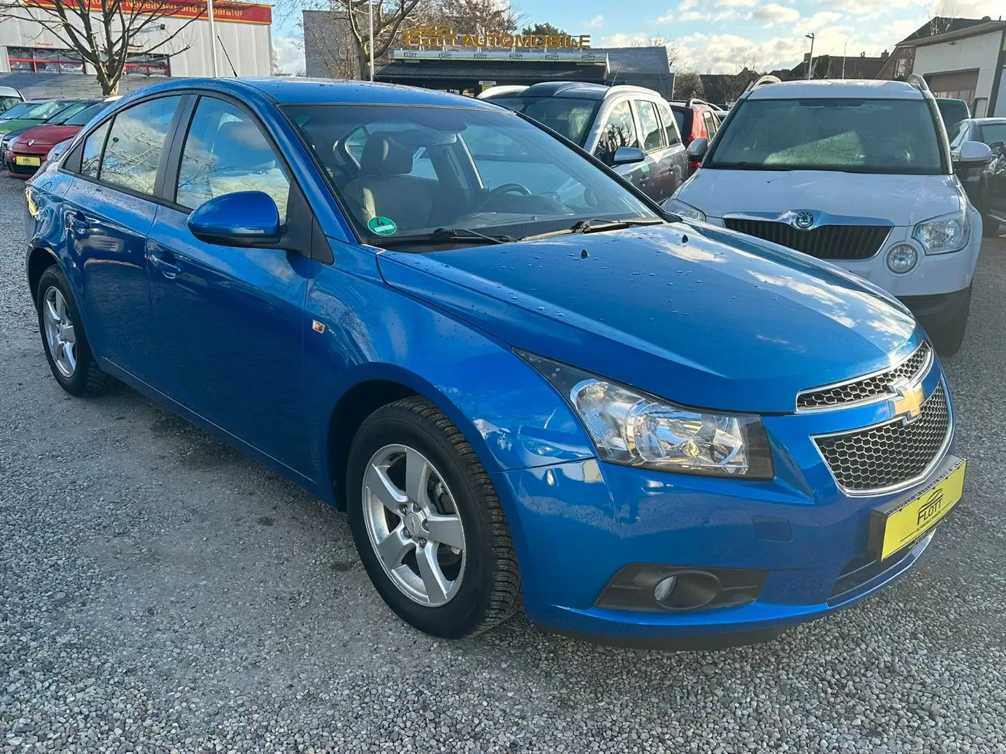 Chevrolet Cruze LS*Klimaaut*2.HD*ALUS*TÜV NEU Blau - 2