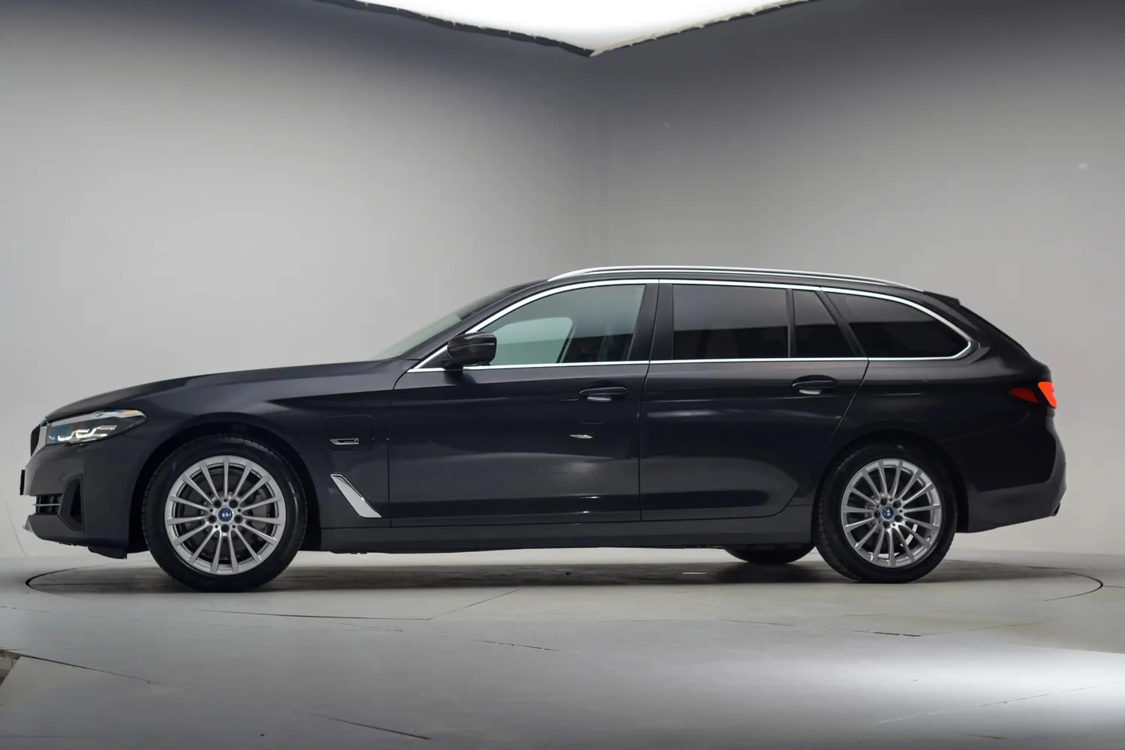 BMW 520 5-serie 520e Executive [ Navi Leder Camera Trekhaa — photo 2