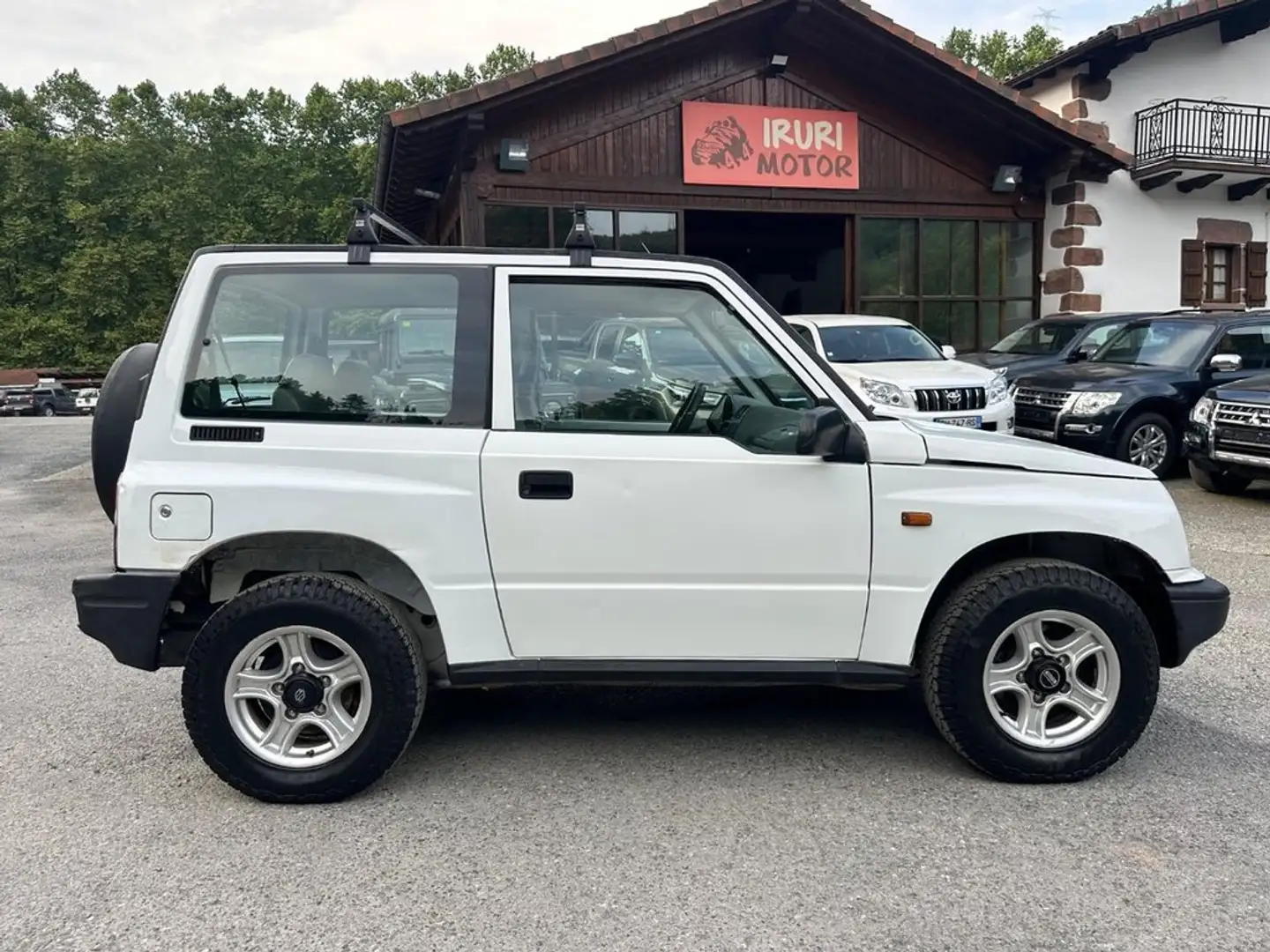 Suzuki Vitara 2.0HDI MTOP LUJO AA Blanco - 1