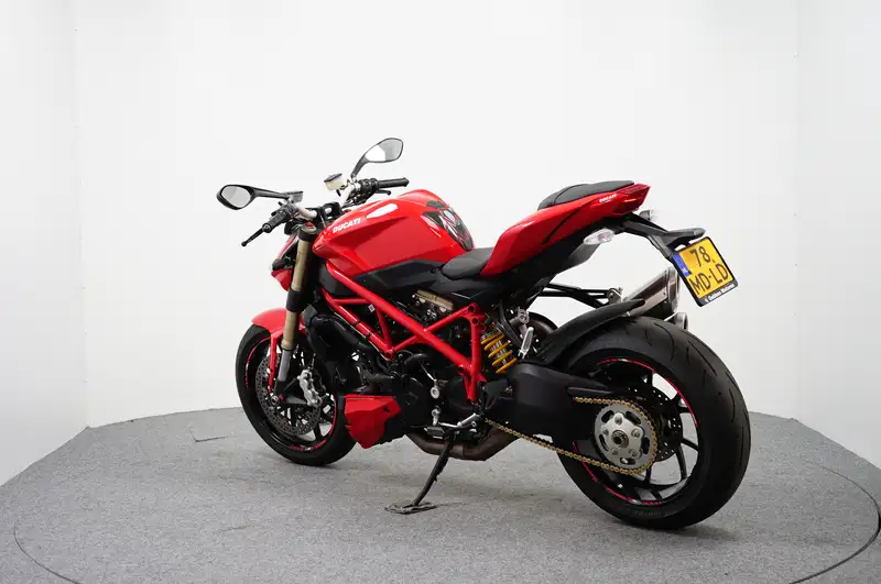 Ducati Streetfighter - foto 6
