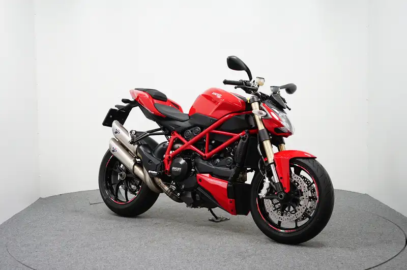 Ducati Streetfighter - foto 2