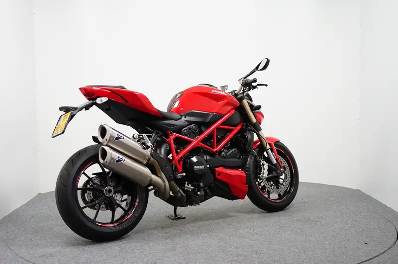 Ducati Streetfighter - foto 8