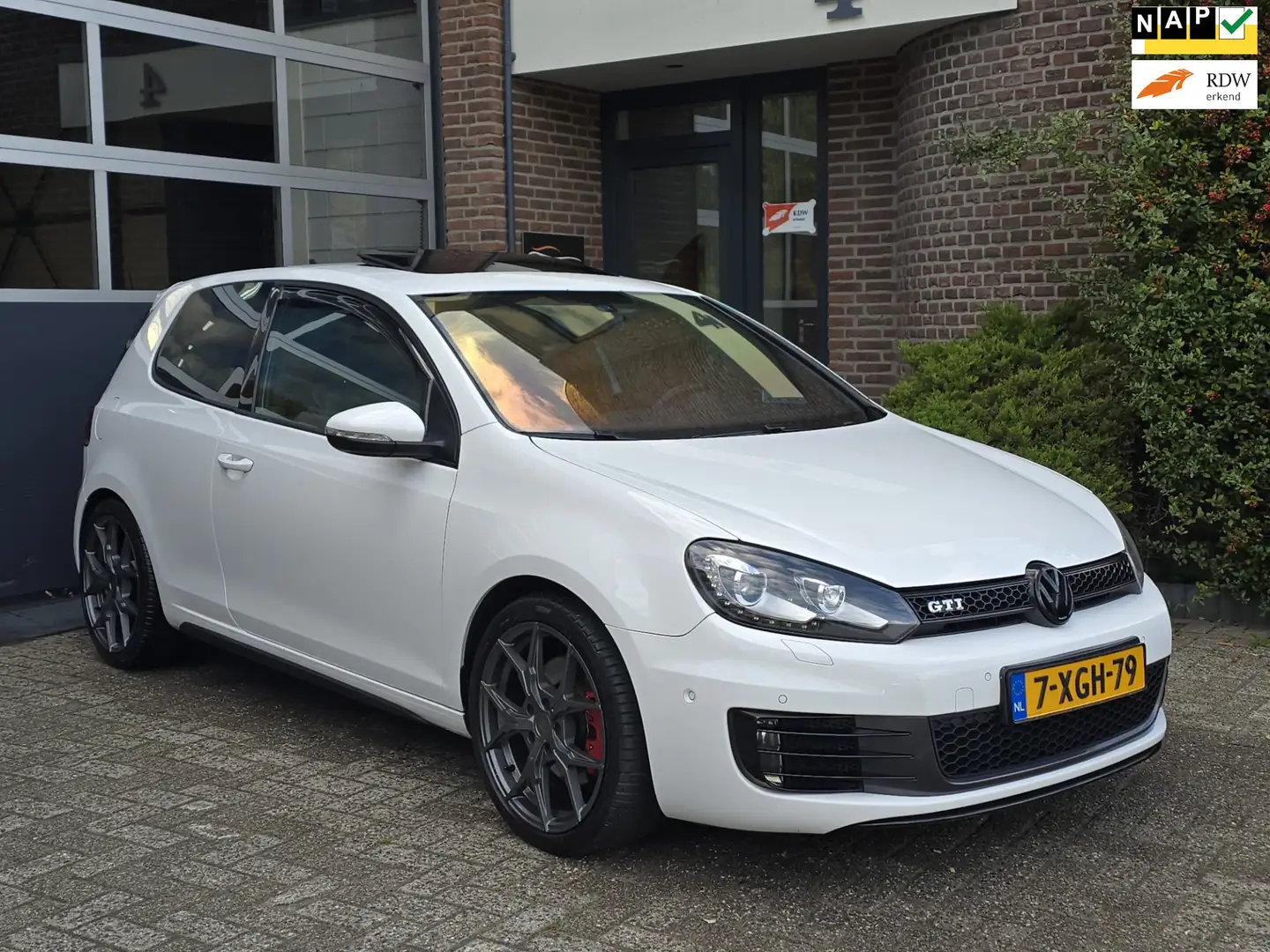 Volkswagen Golf GTI 2.0 Edition |Milltek |DSG |Led |Leer Blanc - 1
