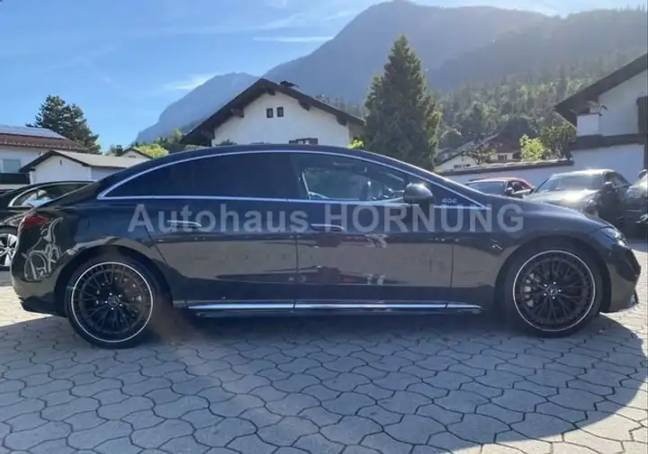 Mercedes-Benz EQE 2022, foto 3