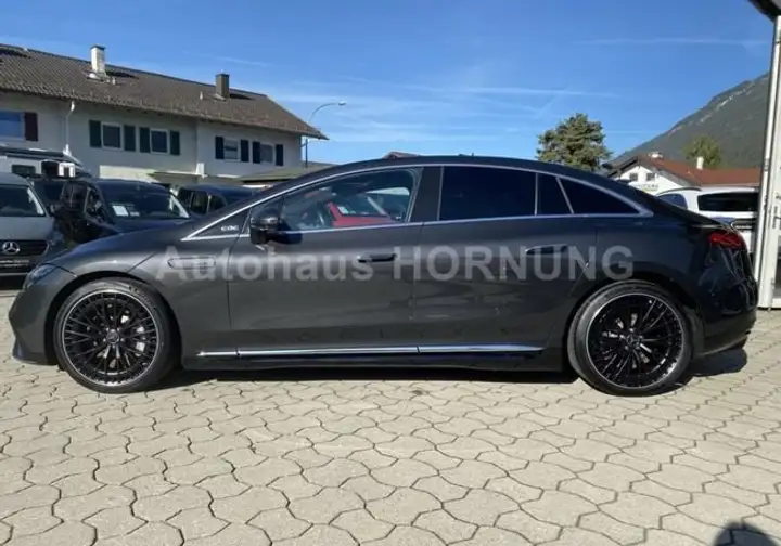 Mercedes-Benz EQE 2022, foto 7