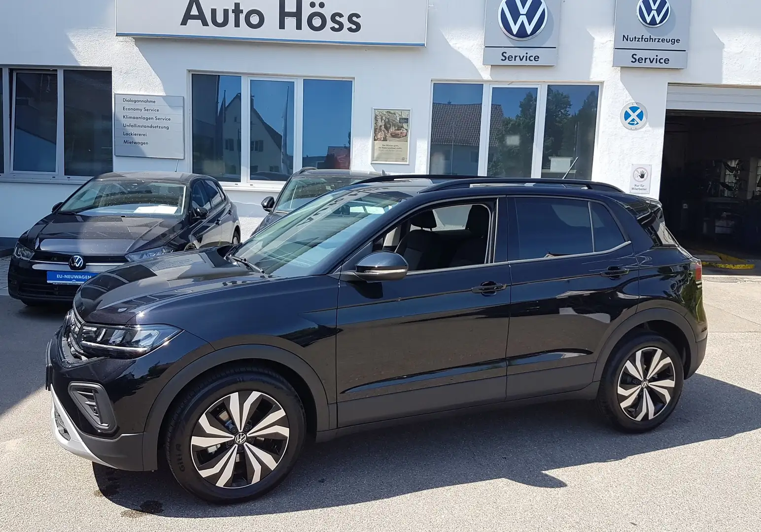 Volkswagen T-Cross 1.5 TSI 110 kW Life*DSG*AHK*SHZ*REAR VIEW*PDC* Noir - 1