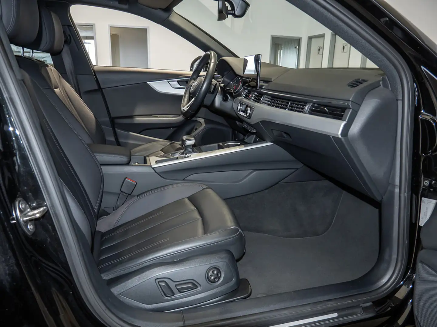 Audi A4 Avant 35 TFSI advanced KAMERA NAVI ACC LED Noir - 2