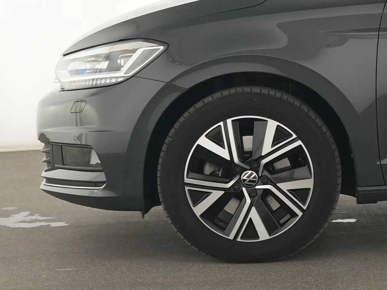 Volkswagen Touran Highline ACC|LED|Navi|SHZ|PDC|Komfortsitze 14