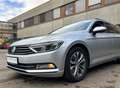 Volkswagen Passat Variant 2.0 TDI / Pano / AHK / EU6 Argent - thumbnail 2