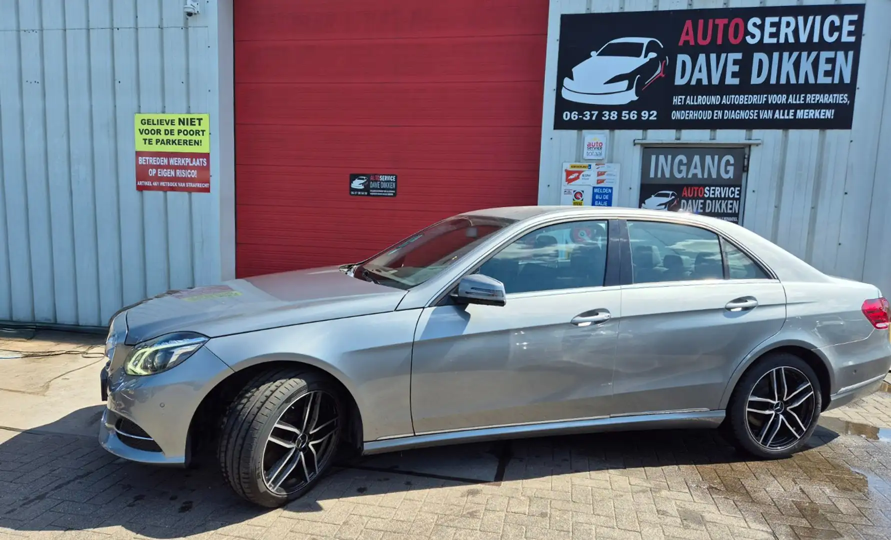 Mercedes-Benz E 250 250 Pres. Avantgarde Grigio - 1
