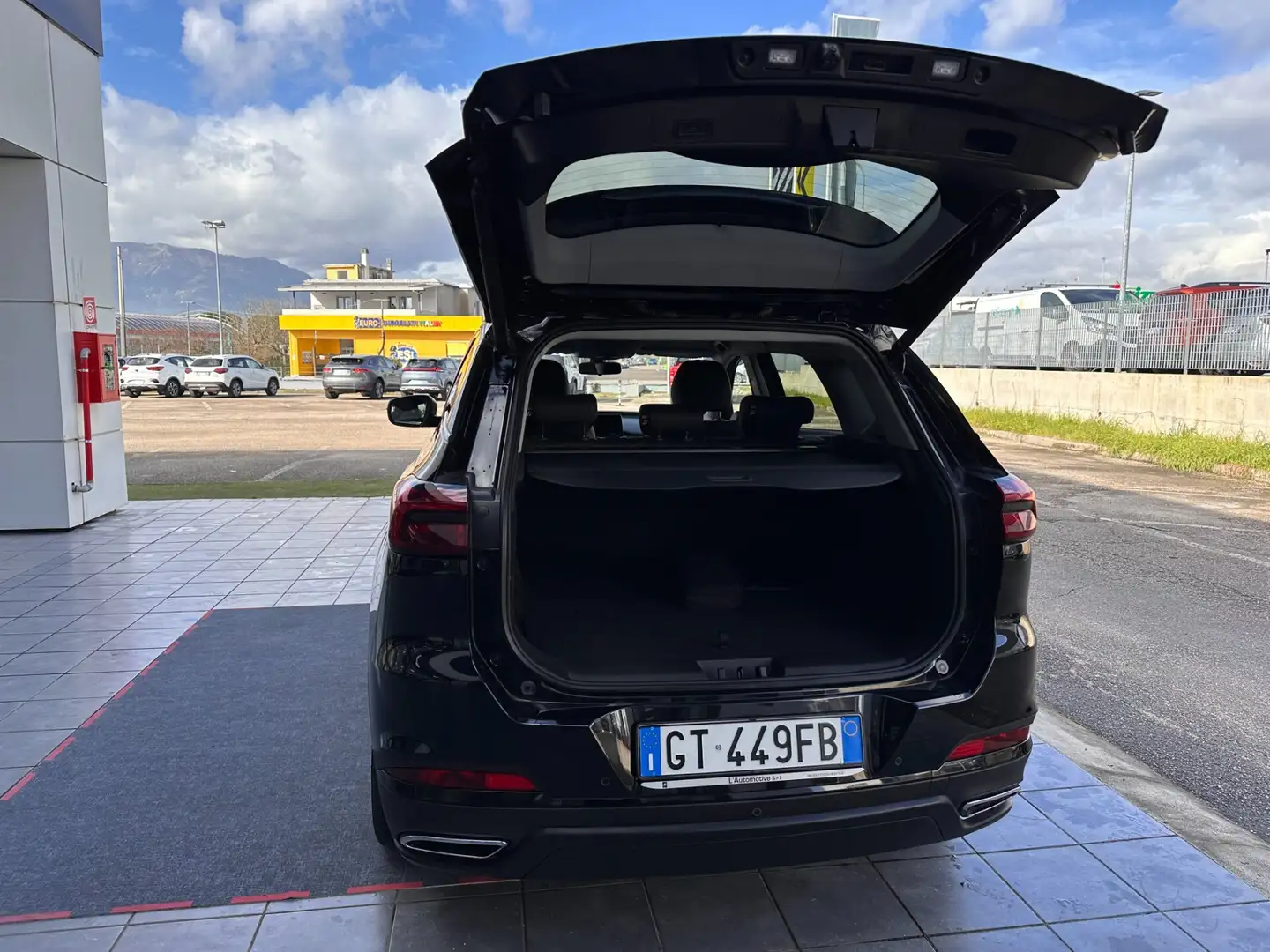 DR Automobiles DR6.0 dr 6.0 1.5 Turbo CVT Bi-Fuel GPL Schwarz - 2