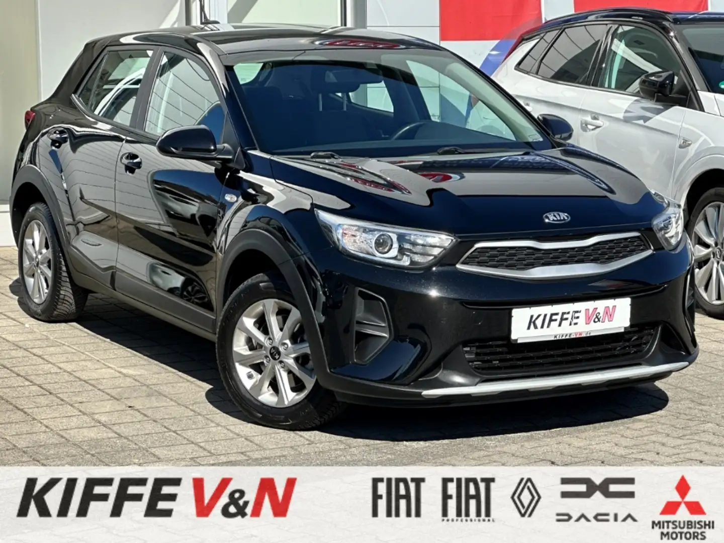 Kia Stonic 1.2 Edition 7, TEMPOMAT CarPlay STZHZ PDC Schwarz - 1