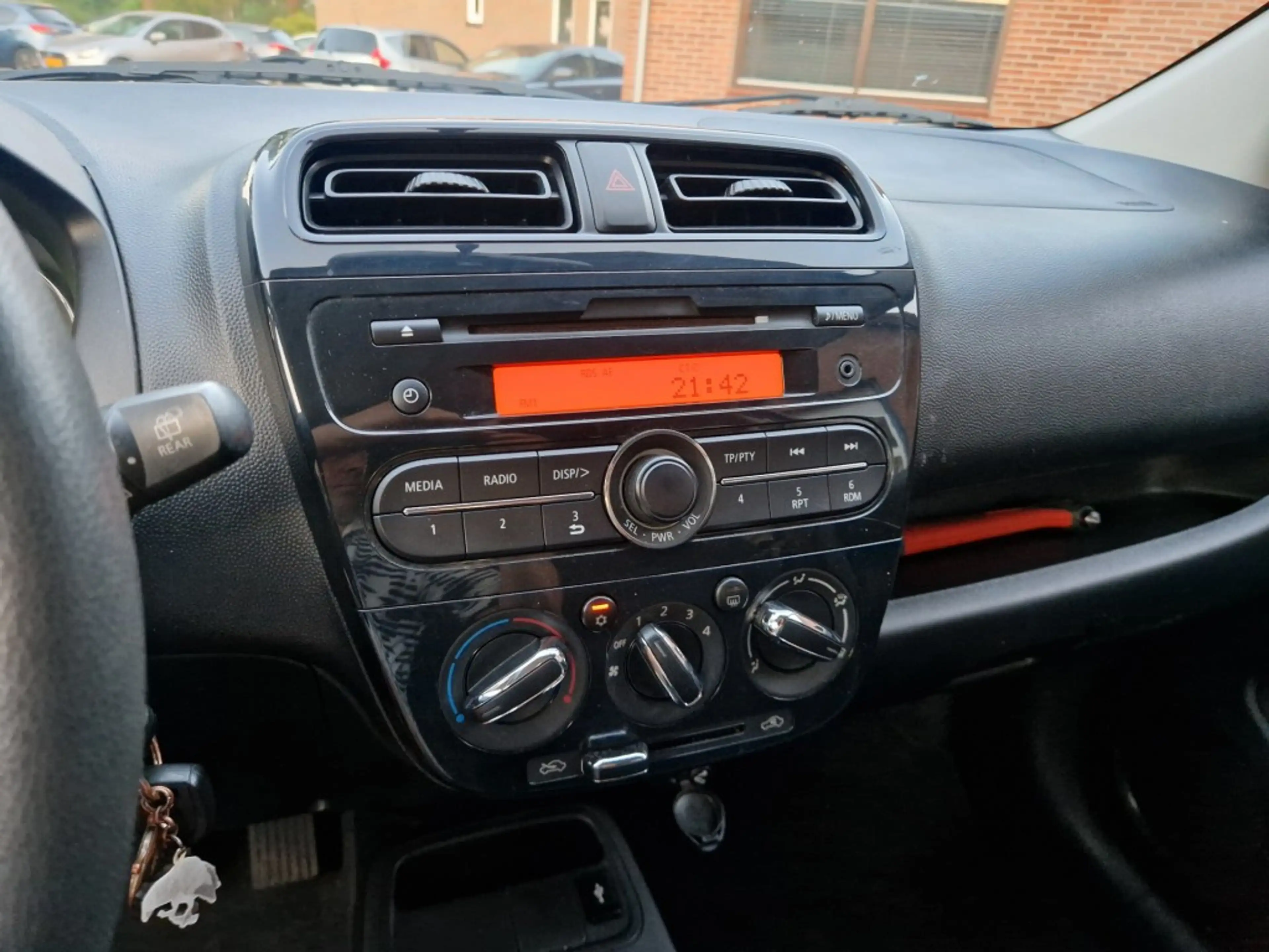 Mitsubishi Space Star 1.0 Cool+ 5-drs Airco NL-auto — photo 10
